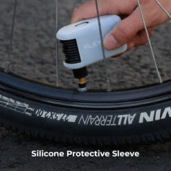 Flextail Tiny Bike Pump -Fischer Soldes pompe a velo legere flextail tiny bike pump 02